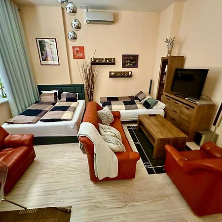 Princess Main Square Apartment Poprad Luaran gambar