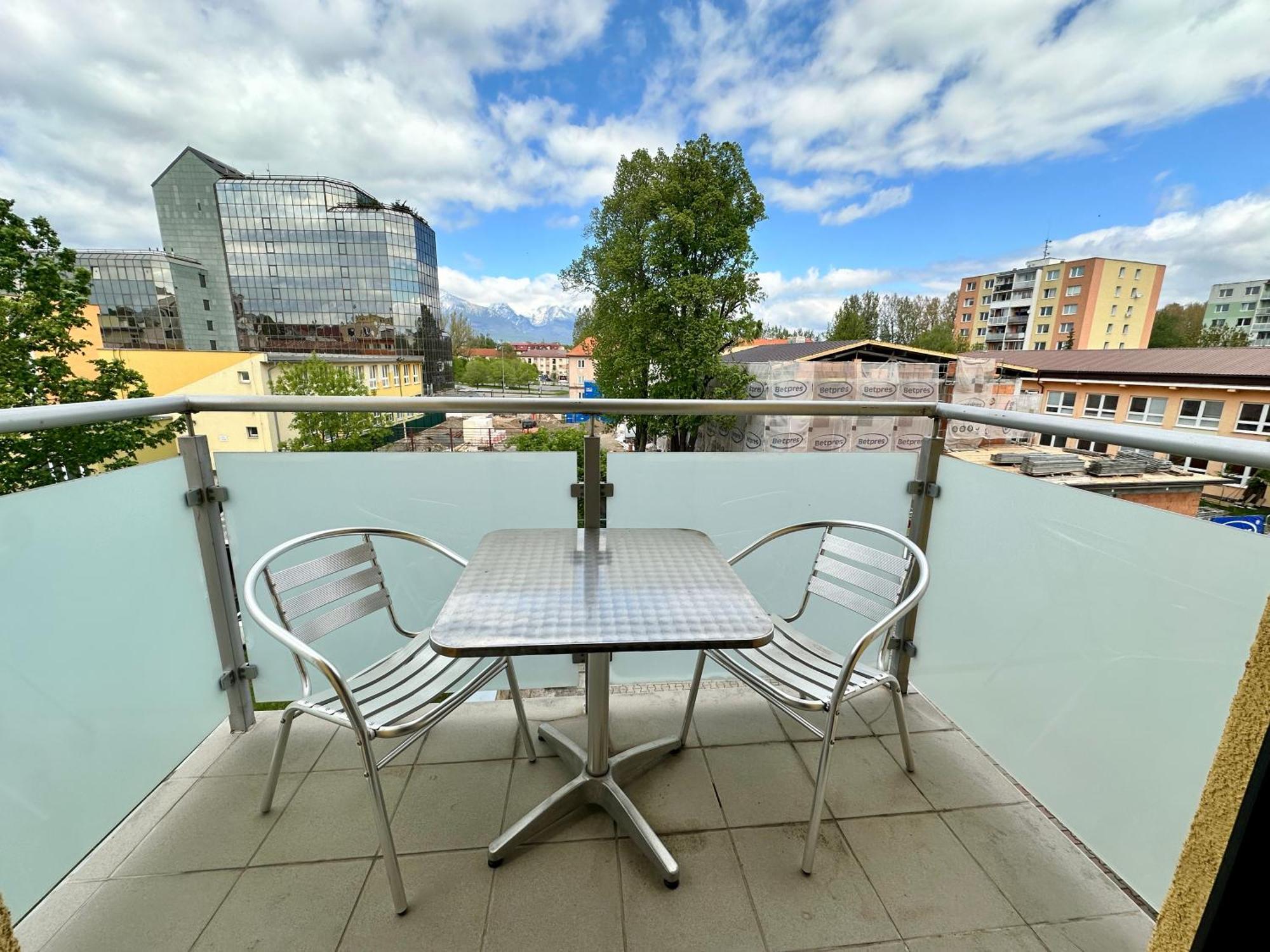 Princess Main Square Apartment Poprad Luaran gambar