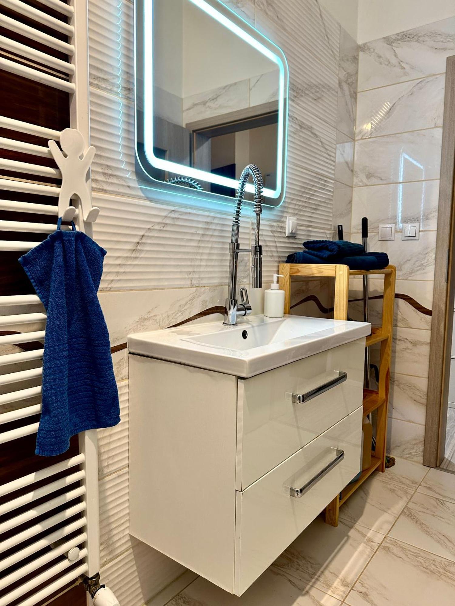 Princess Main Square Apartment Poprad Luaran gambar