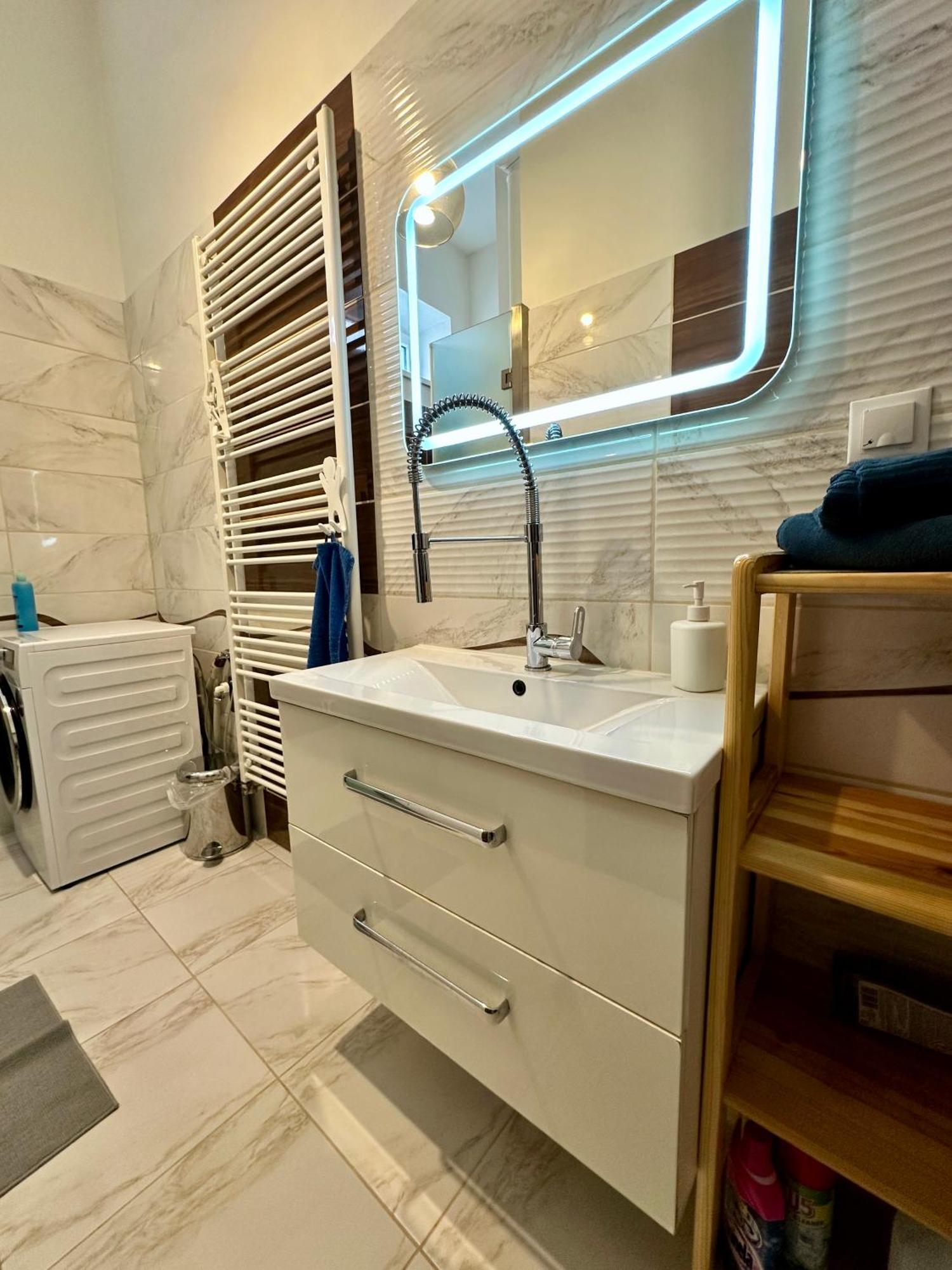 Princess Main Square Apartment Poprad Luaran gambar