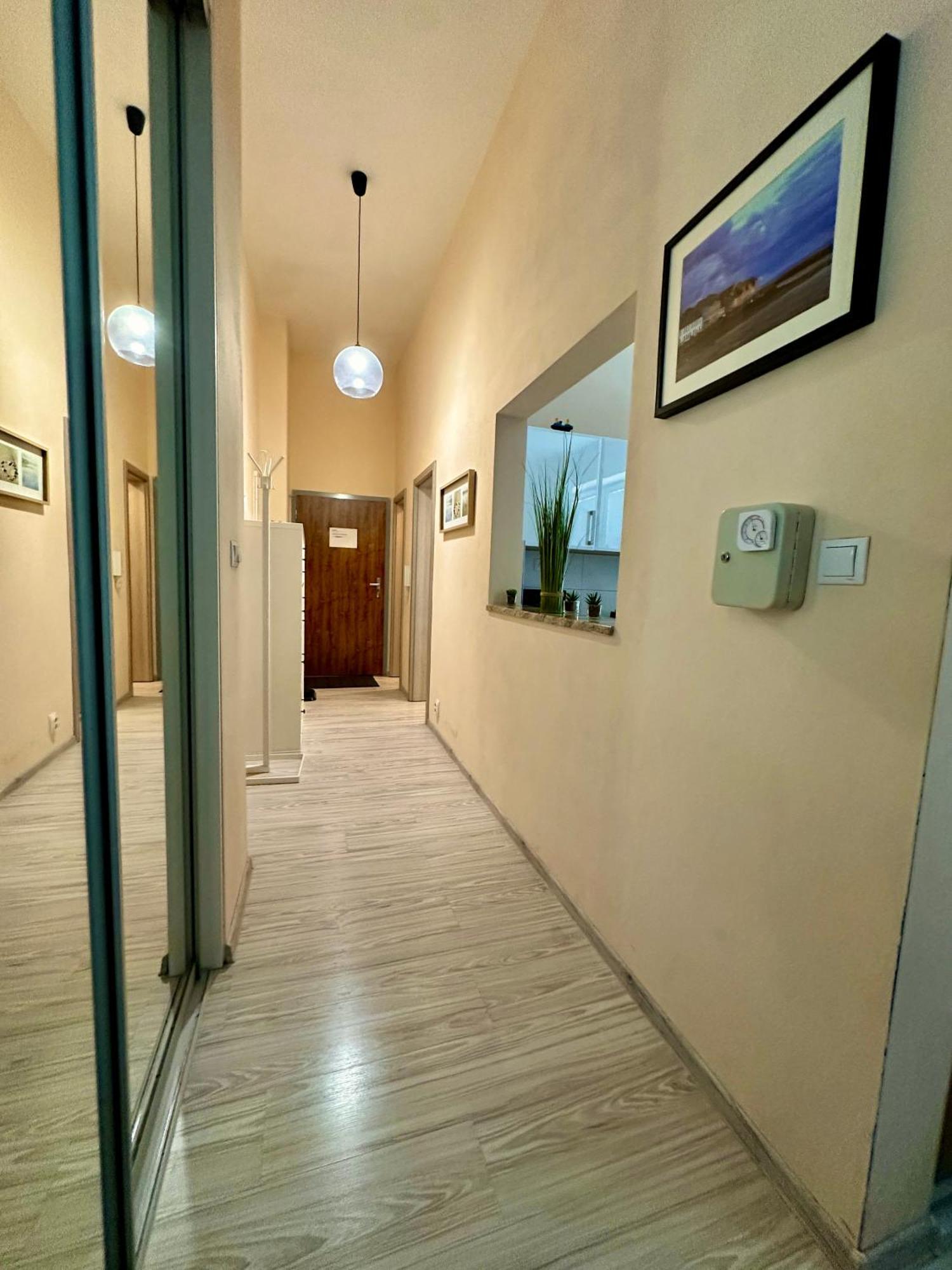 Princess Main Square Apartment Poprad Luaran gambar