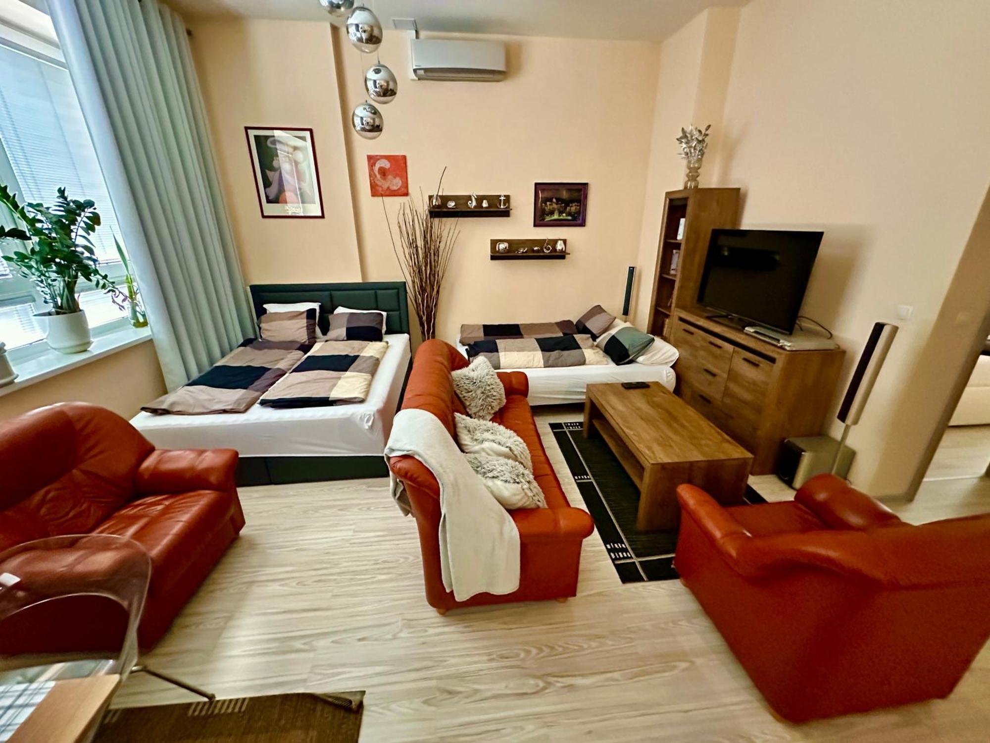 Princess Main Square Apartment Poprad Luaran gambar