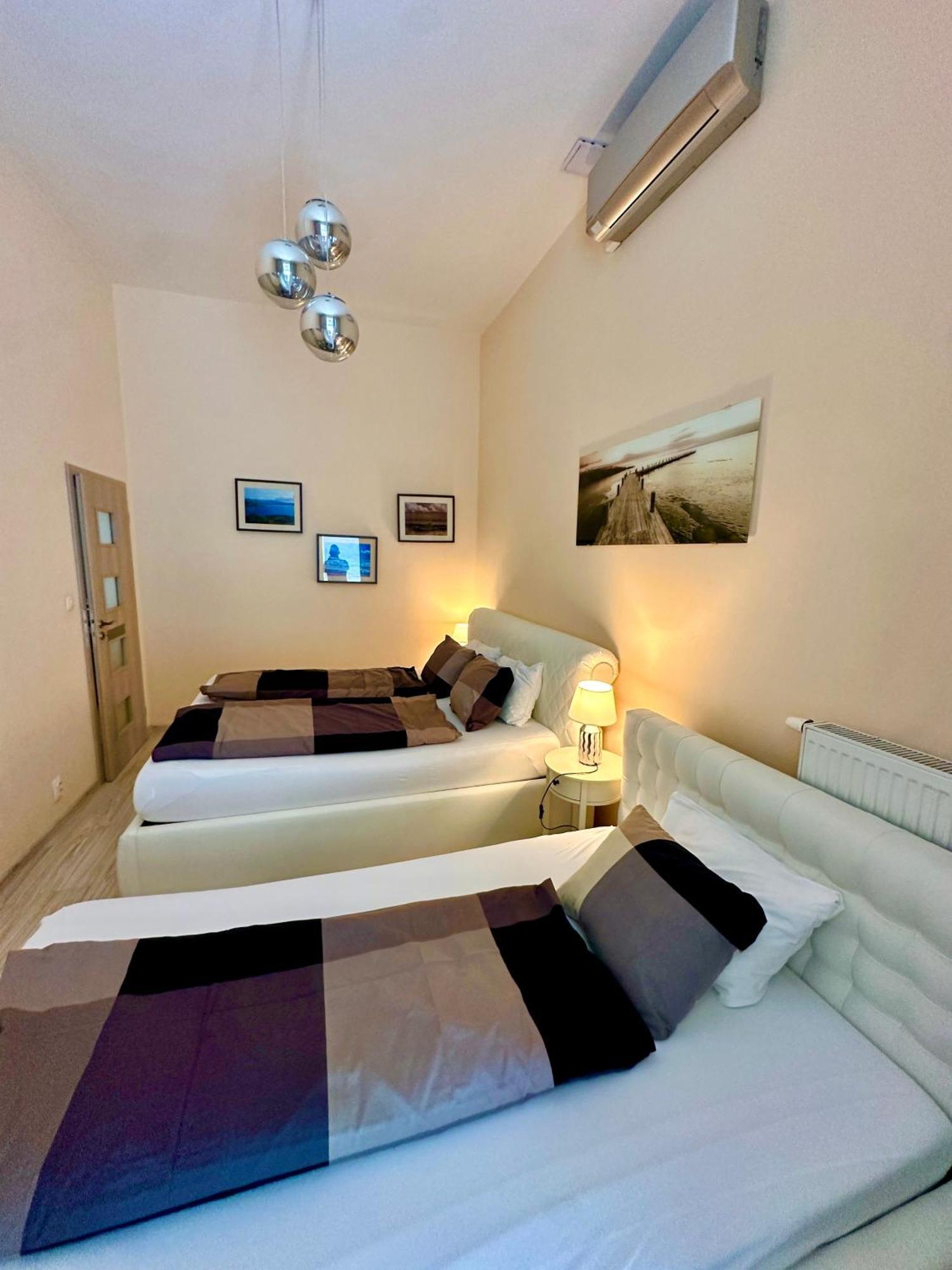 Princess Main Square Apartment Poprad Luaran gambar