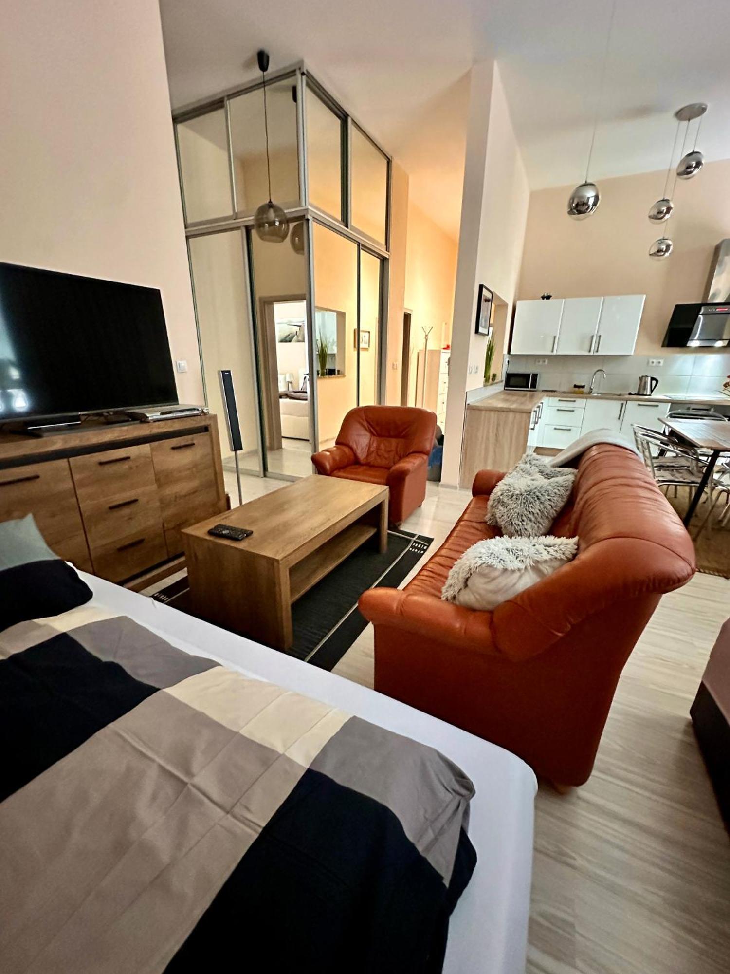 Princess Main Square Apartment Poprad Luaran gambar